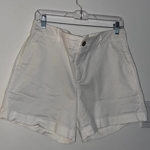 Gap 5” Casual White Shorts